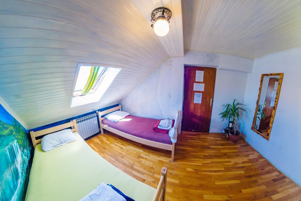 Hostel Mali Mrak Zagreb Luaran gambar